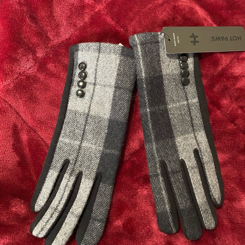 Elegant Black and Gray Plaid Women's Gloves